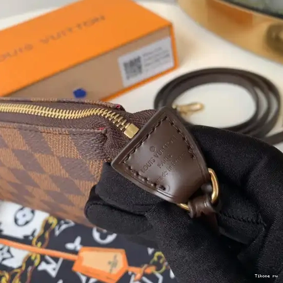 Affordable Vuitton Louis ACCESSOIRES POCHETTE 0629